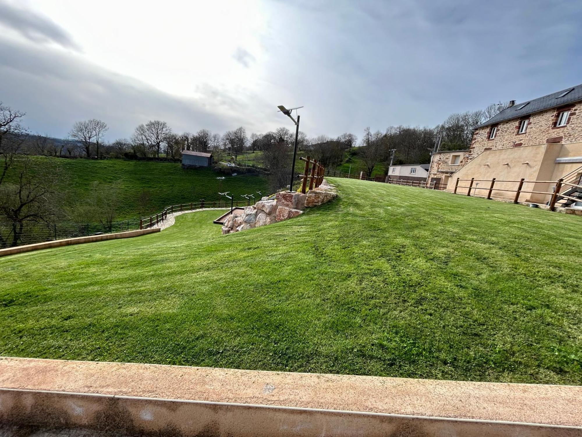 Le Domaine Du Bez Gite De Michel Piscine Sauna Hammam Spa Saint-Laurent-dʼOlt Exteriör bild